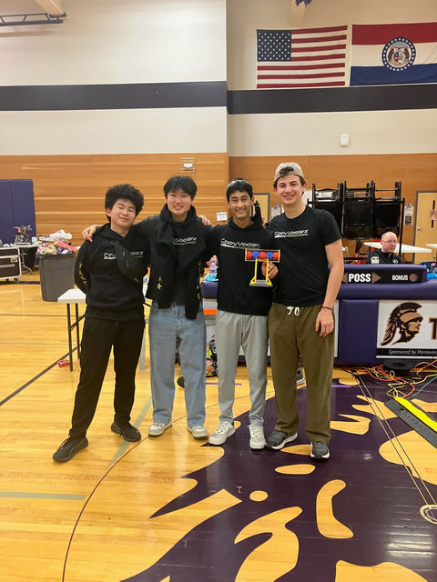 Capyvaders win the Excellence award at Troy