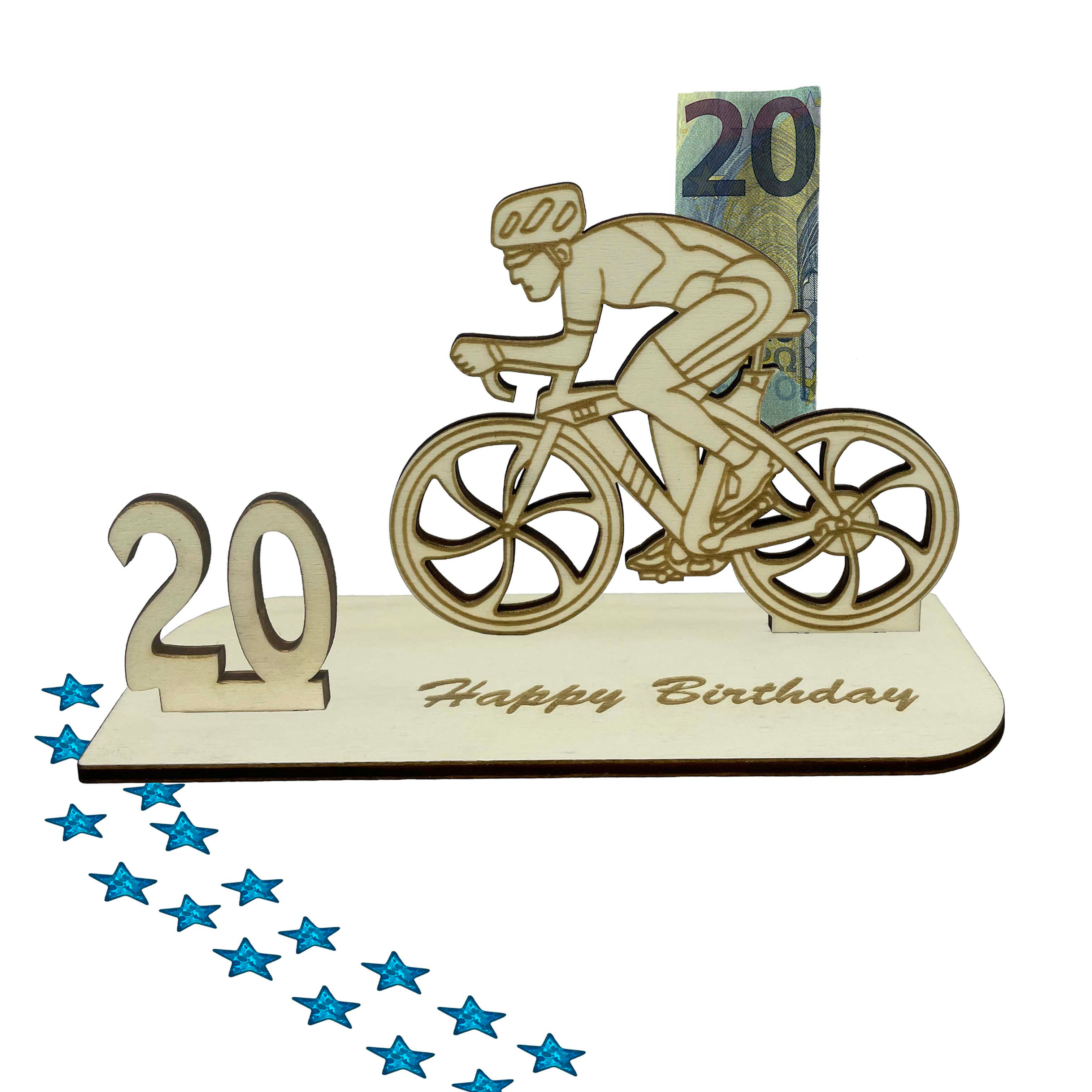 Geldgeschenk 20. Geburtstag – Holzaufsteller mit E-Bike-Fahrer, Rennrad und ‚Happy Birthday‘ Gravur.
