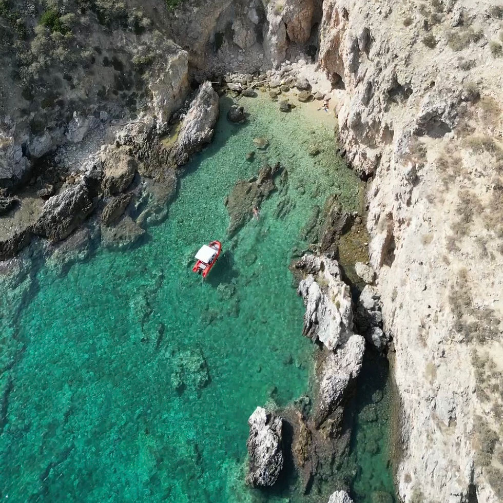 Cala della Stracciona & Falconetto – Capraia Island
