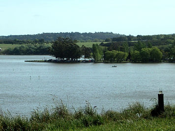 laguna de los padres.jpg