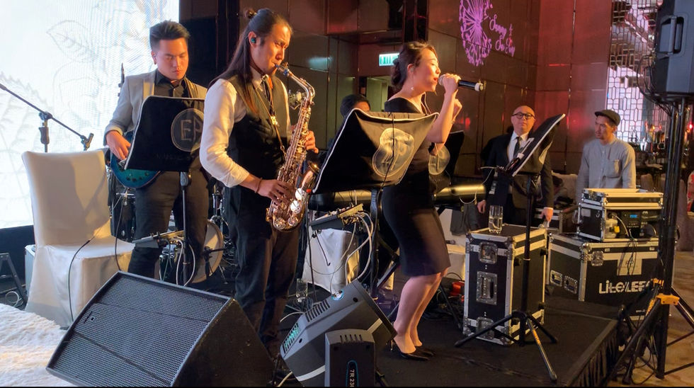 Wedding live band (4 pieces with vocal)