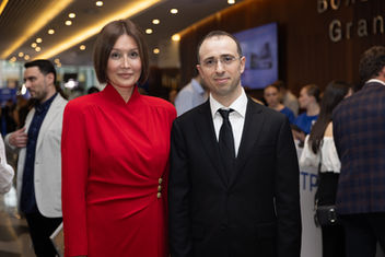Photo documentation illustrating Loran Jacobs working as Executive Leadership at Deep-Tech Ventures during the "Receiving National Award: People Changing the Country " project in Moskva. (Track: Entrepreneurship)