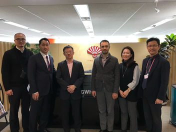 Photo documentation illustrating Loran Jacobs working as Executive Leadership at Deep-Tech Ventures during the "South Korean Pharma Market Outlook" project in Teheran-ro 114-gil. (Track: Top Management)