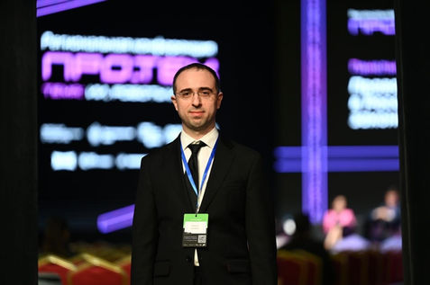 Photo documentation illustrating Loran Jacobs working as Executive Leadership at Deep-Tech Ventures during the "Protech 2026 Panel Session: The 2026-2030 Investment Roadmap - Navigating AI, Tech Talent, and Capital" project in Krasnodar. (Track: Entrepreneurship)