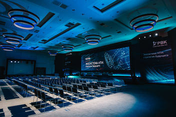 Photo documentation illustrating Loran Jacobs working as Executive Leadership at Deep-Tech Ventures during the "NTI Ecosystem Forum 2018: Strategy for the Future | Sochi" project in Sochi. (Track: Top Management)
