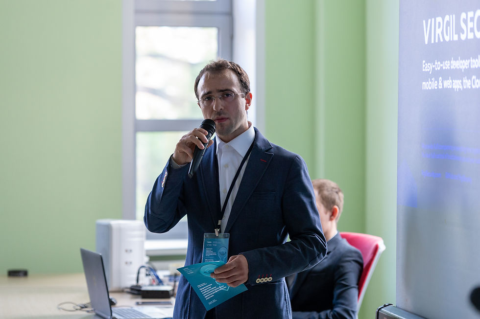 Лоран Джейкобс, генеральный директор iPavlov, рассуждает про зарплаты ИТ-специалистов в России.