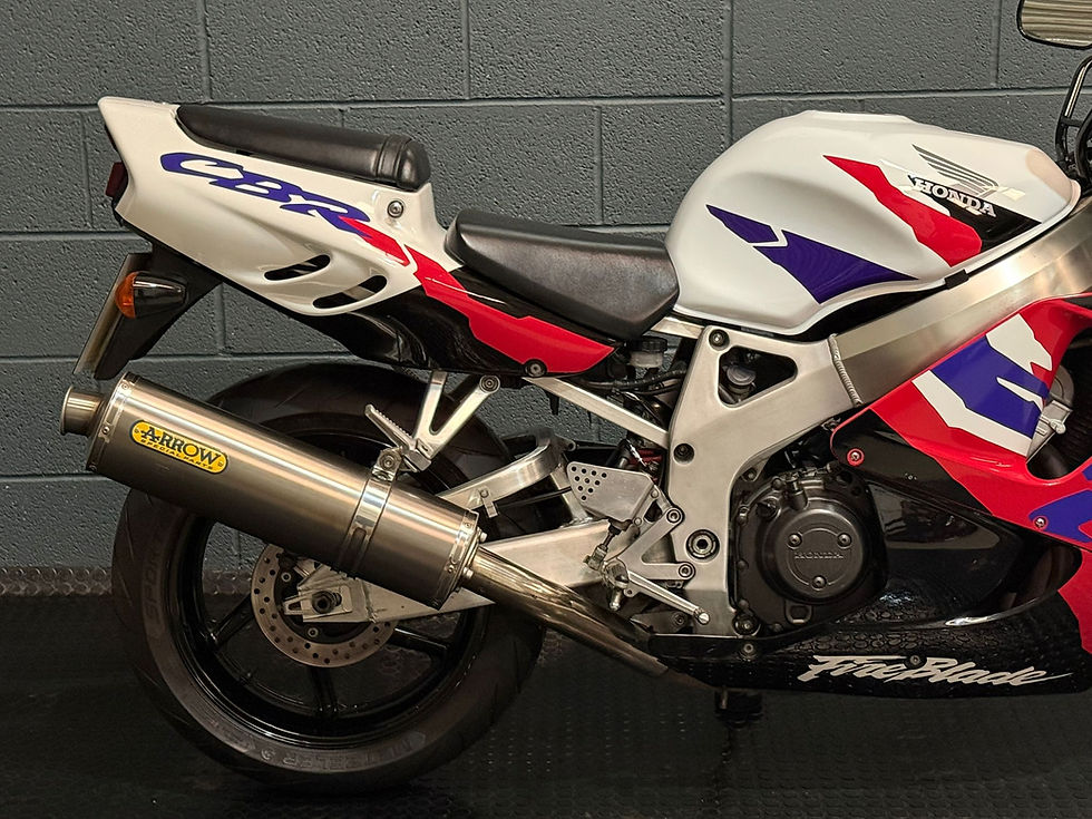 Thumbnail: 1997 Honda CBR900RR Fireblade - Immaculate Example With 18k Miles Only