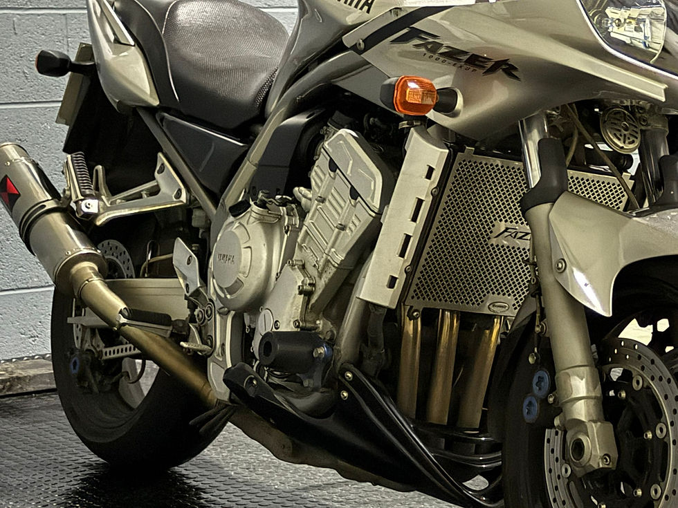 Thumbnail: 2002 Yamaha FZS1000 Fazer - 37k Good History and In Beautiful Condition