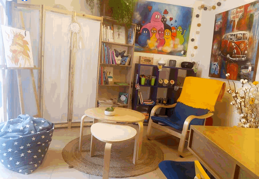 photo cabinet janvier 1.gif