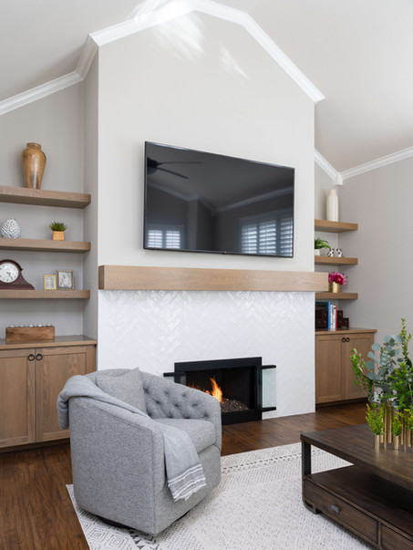 Another beautiful space created by Kristi Hopper, CEO and founder of Kristi Hopper Deisgns. With 25 years of experience, the KHD team elevates life at home for families in Coppell, Southlake, Westlake, Plano, Frisco, Dallas, Lake Highlands, Highland Park, University Park, and across North Texas. Coppell Interior Designer, Top Coppell Designers, Best Interior Designers in Coppell, Best Interior Designers in Dallas, Top Dallas Designer, Award-winning Interior Design, Interior Designers Near Me, Best Designer in Coppell.
