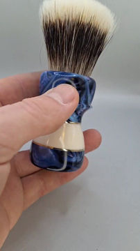 Thumbnail: "Ivory Star" 26mm Acrylic/Brass 