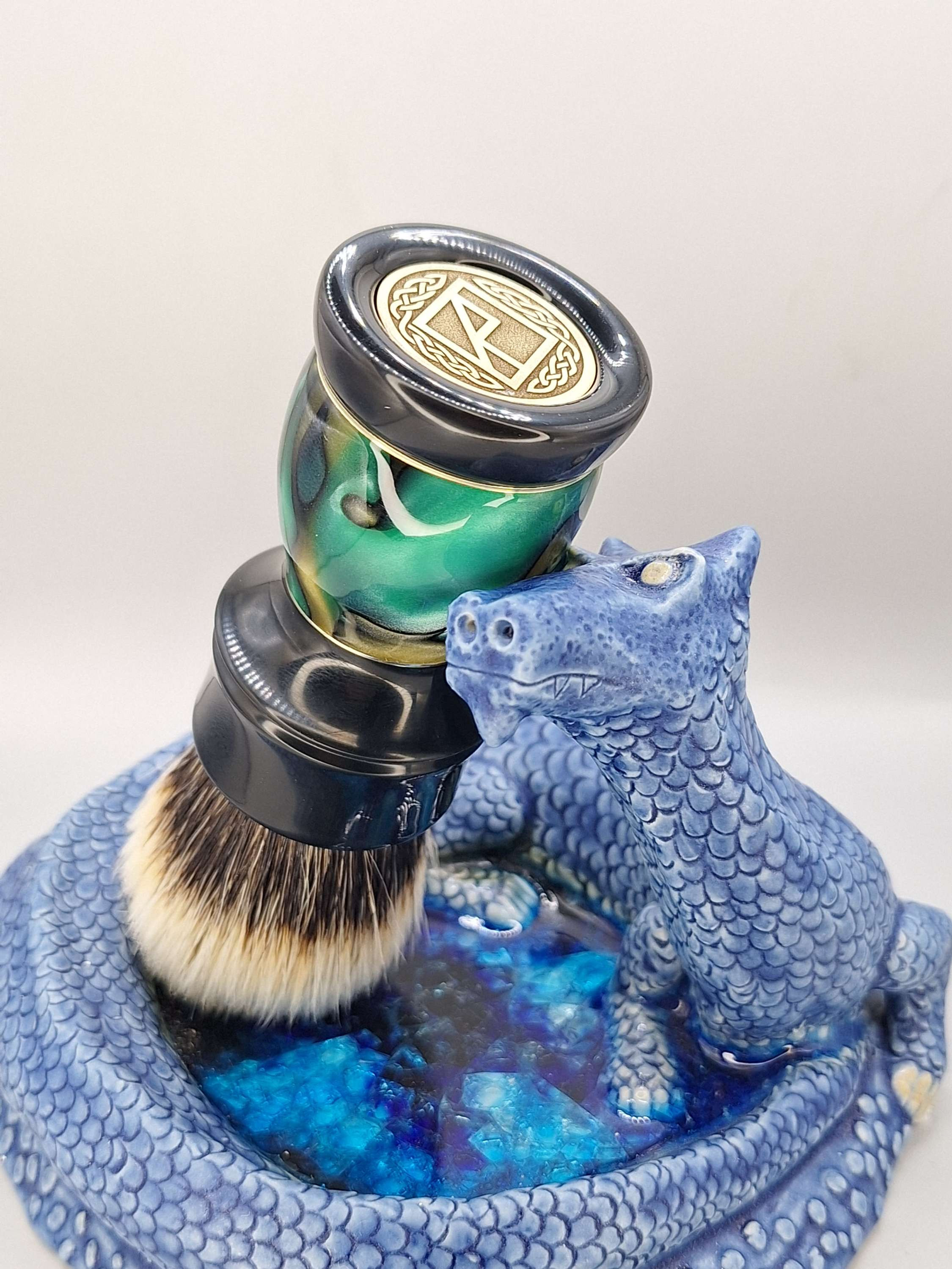 "Ebony Gecko IV" 26mm Acrylic/Brass