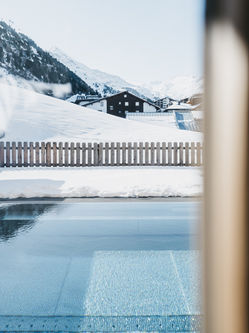 The Crystal VAYA Unique  (34).jpg