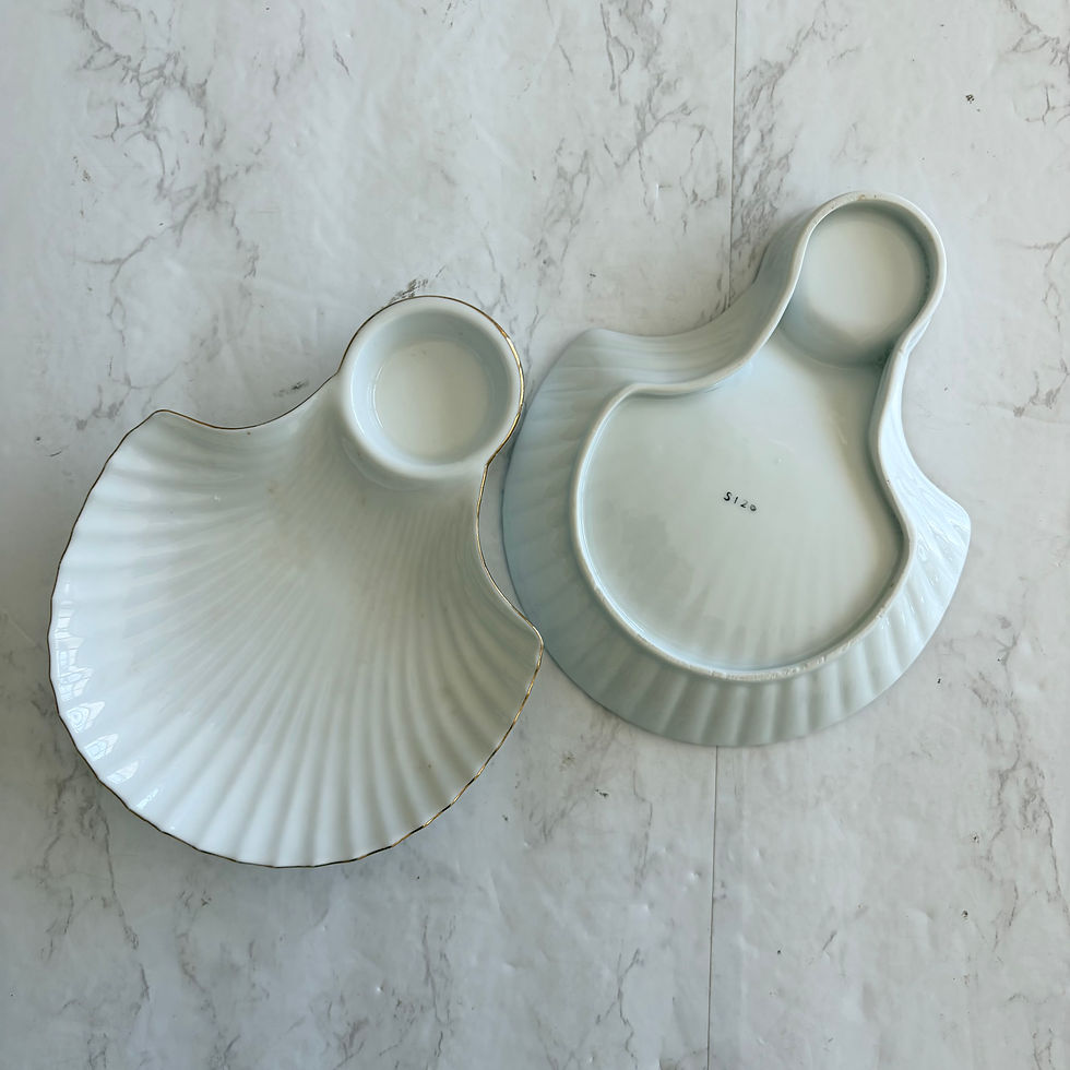 Thumbnail: Vintage Shell-Shaped Appetizer Dishes with Built-In Ramekins – Pair