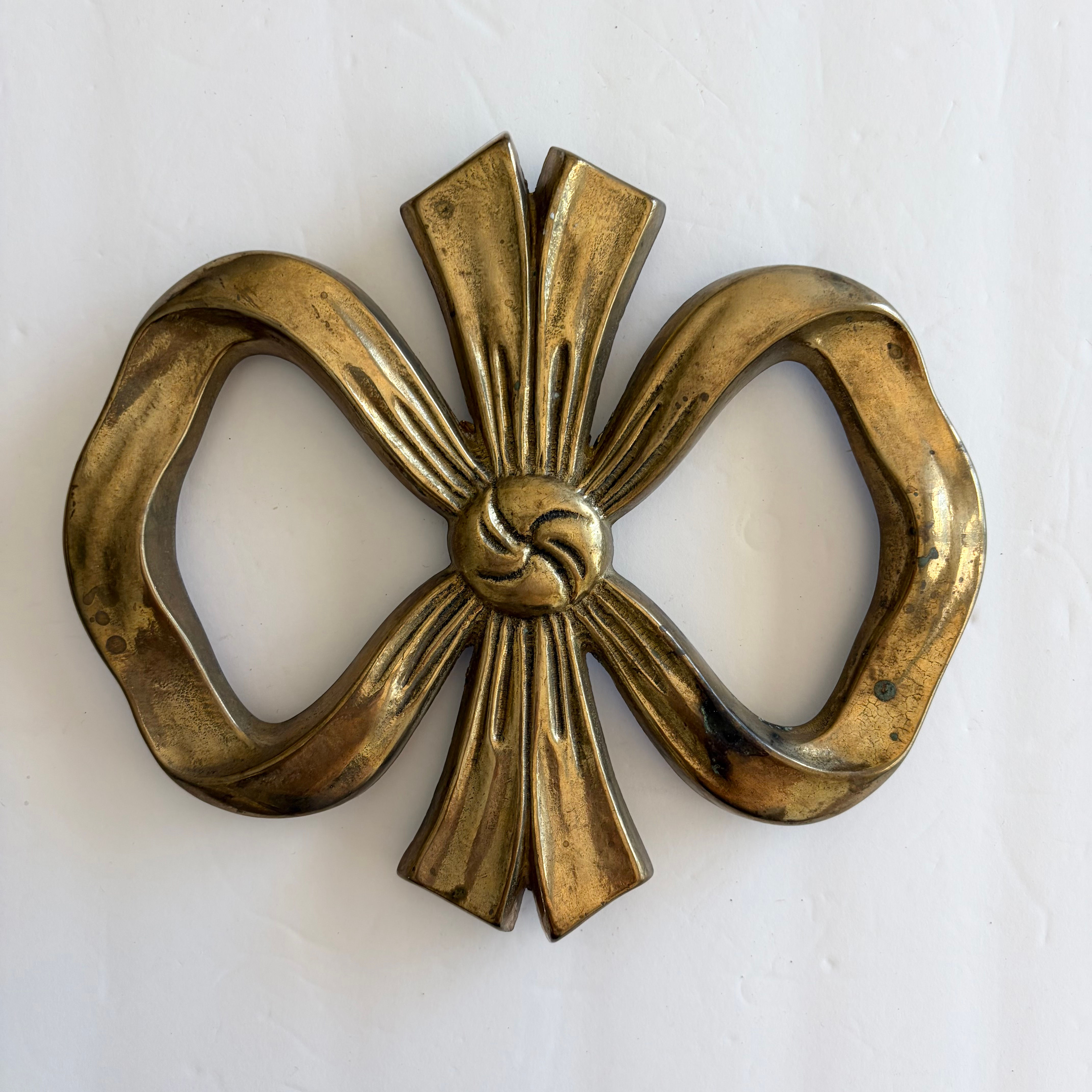 Vintage Solid Brass Ribbon Bow Trivet Wall Decor Hollywood Regency Grandmillenni