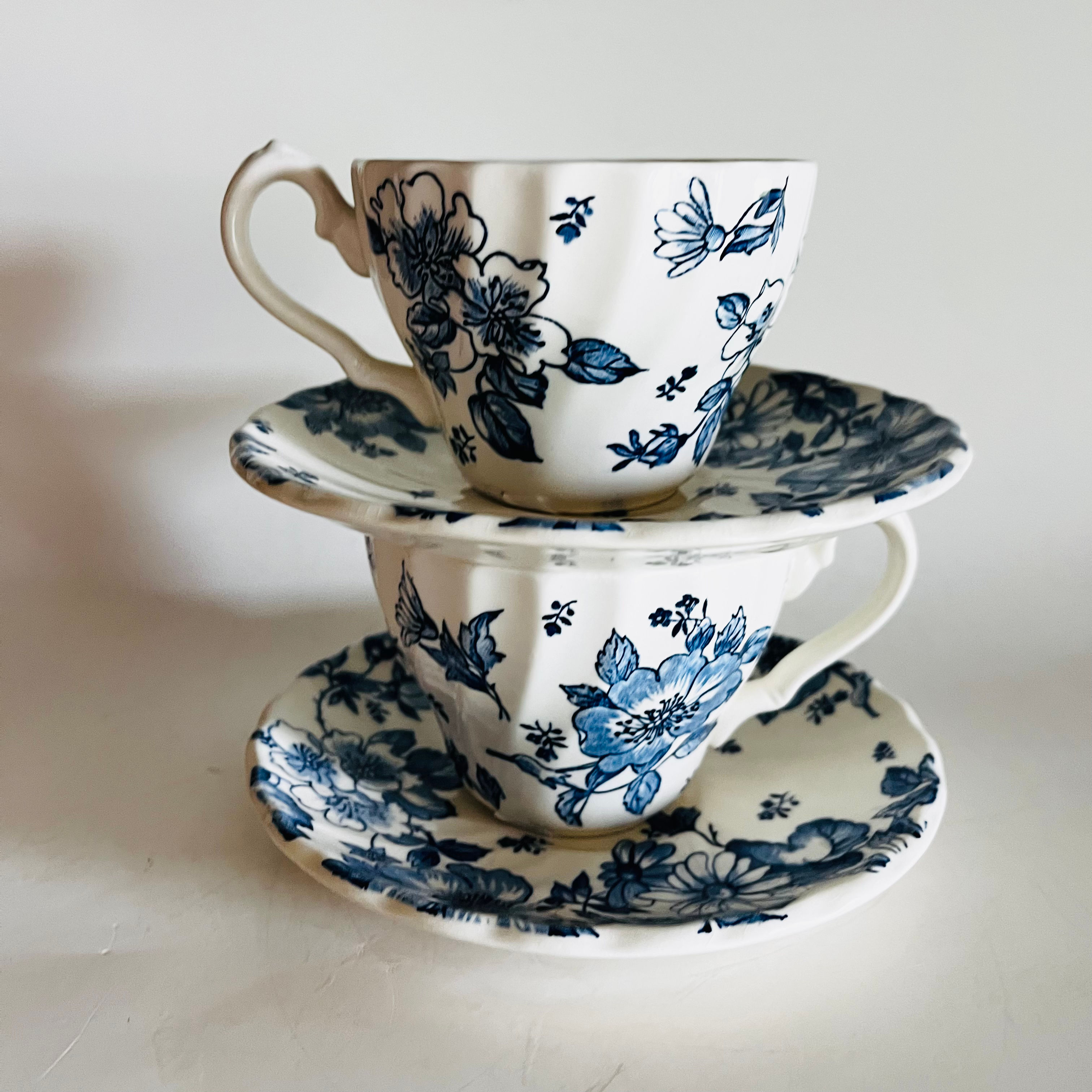 Vintage Myott Meakin Staffordshire Wild Rose Blue Teacups & Saucers – Set of 2 E
