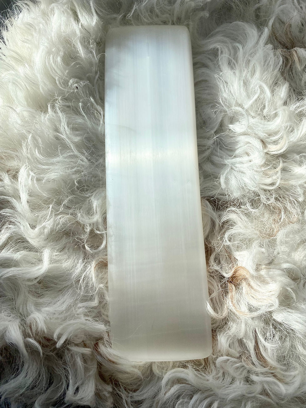 Thumbnail: Selenite Crystal Cleansing Table