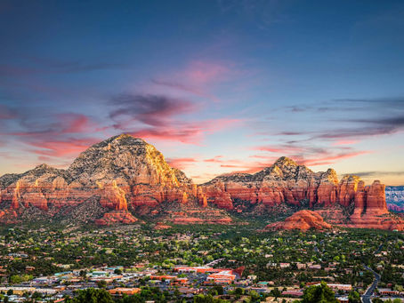 Why Stay in Cottonwood Instead of Sedona? A Local Traveler’s Guide
