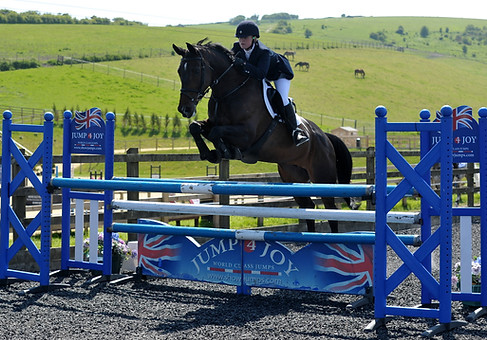 Annie Forsyth Venette Show Jumping