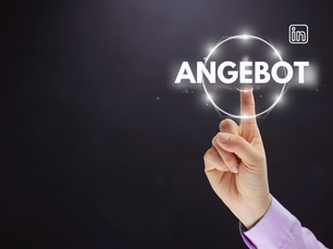 Ein Finger die die Luft mit Lichtstreifen die "Angebot" anscheinen