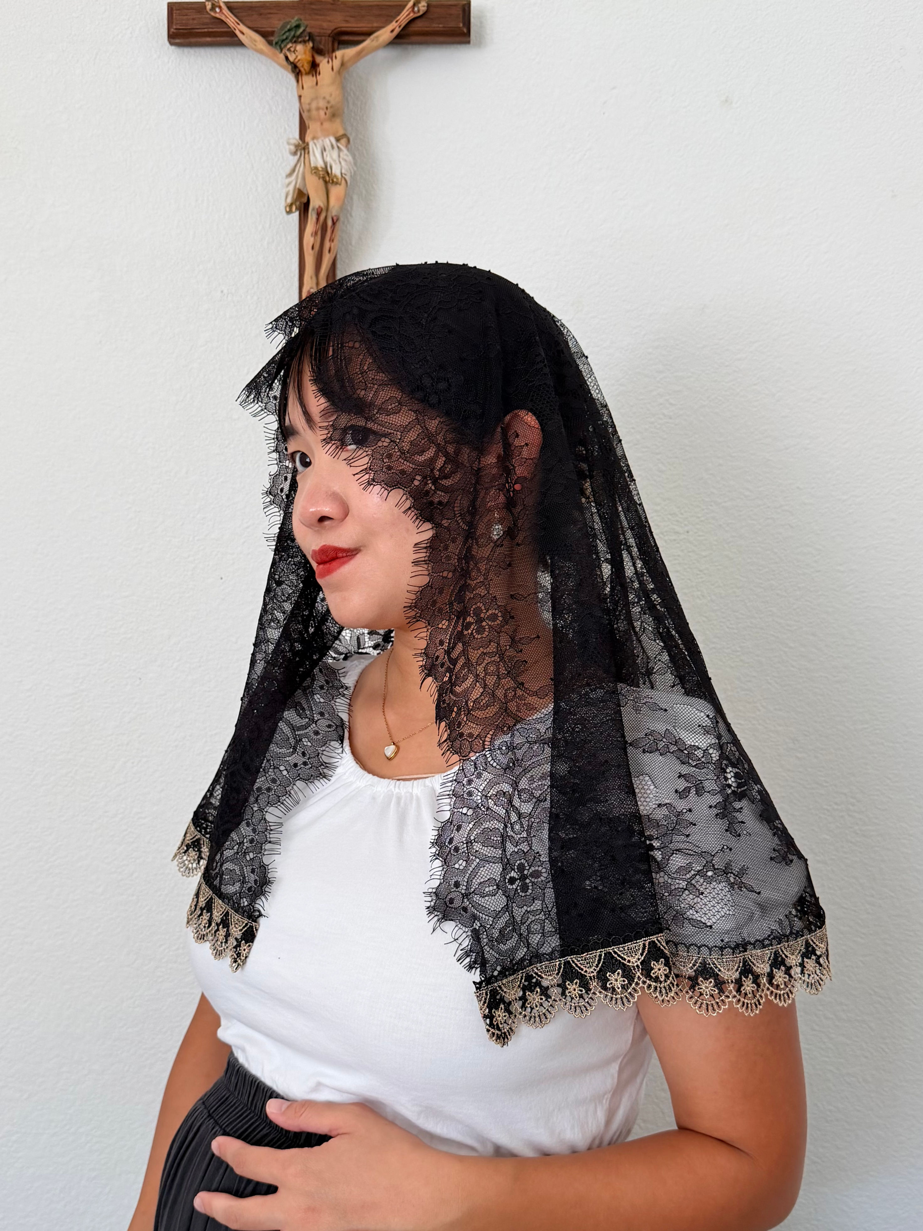 Sirach 7:40 D-Shape Veil