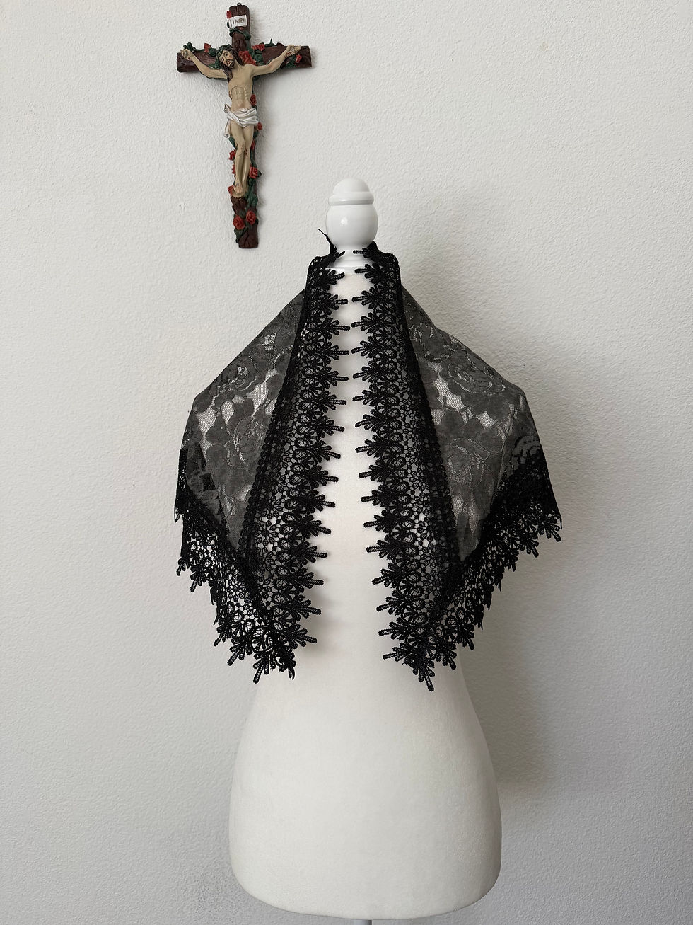 Thumbnail: Dies Irae Triangle Veil | Lent Collection 