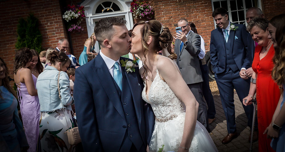 Affordable Dudley wedding photography prices.