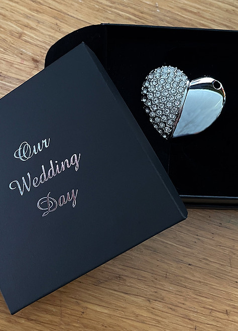 wedding style usb in display box.