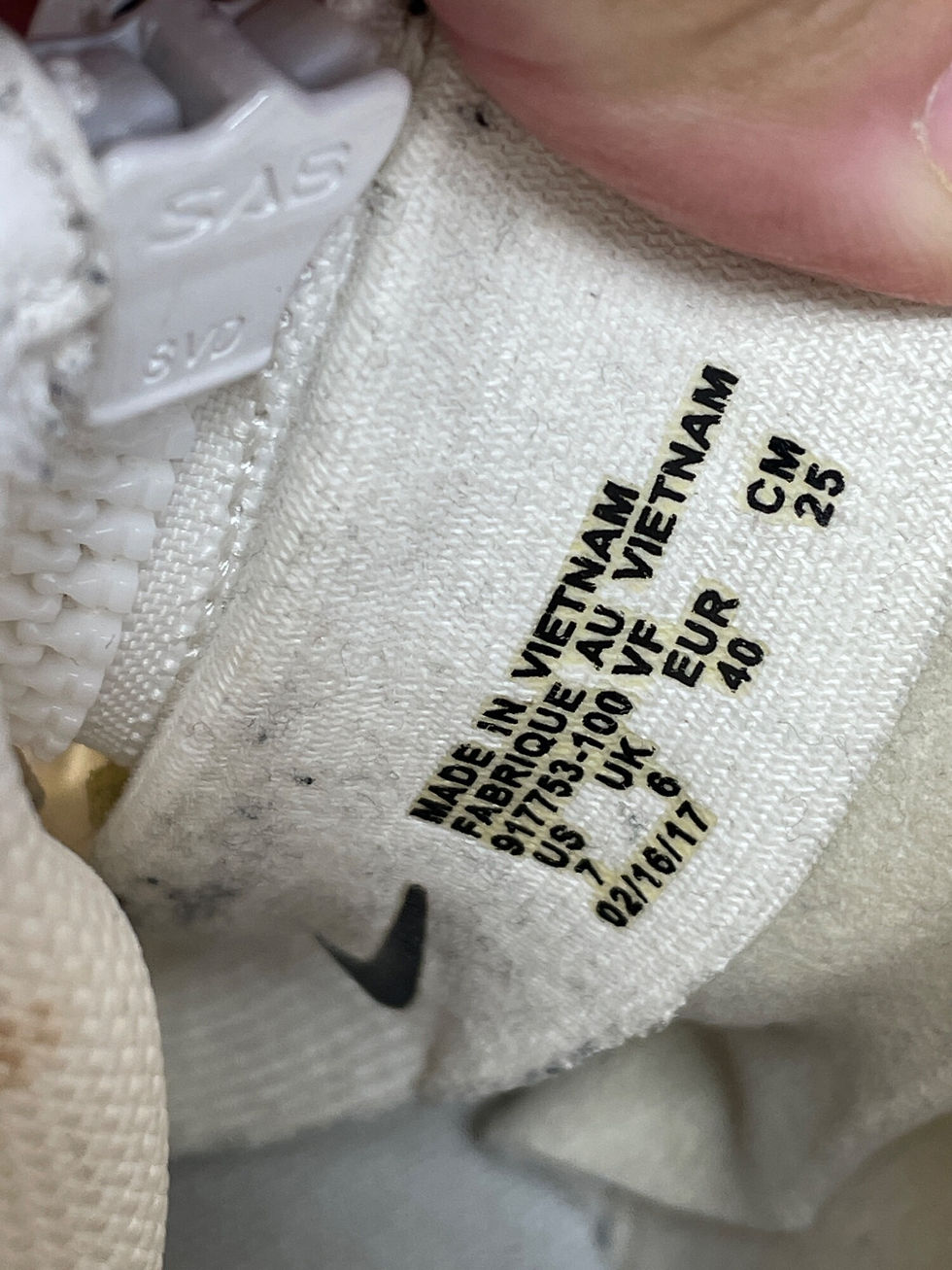 Thumbnail: Nike Urban Utility SF AF1 mens white Mid Sneakers Size 7 SKU 8819