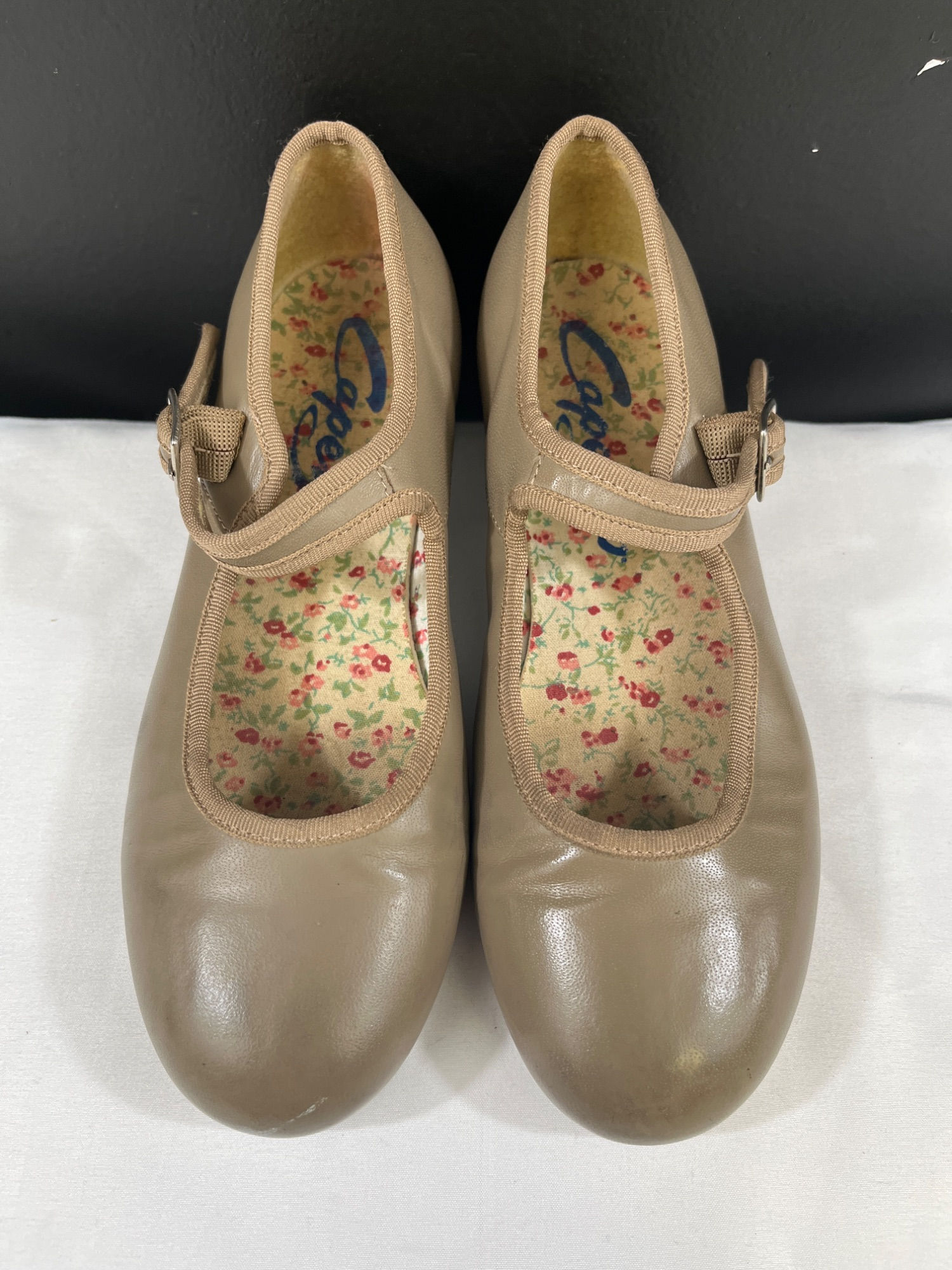 Capezio Girl's Brown Leather Tap Shoes/Mary Jane Size 4M SKU 5949