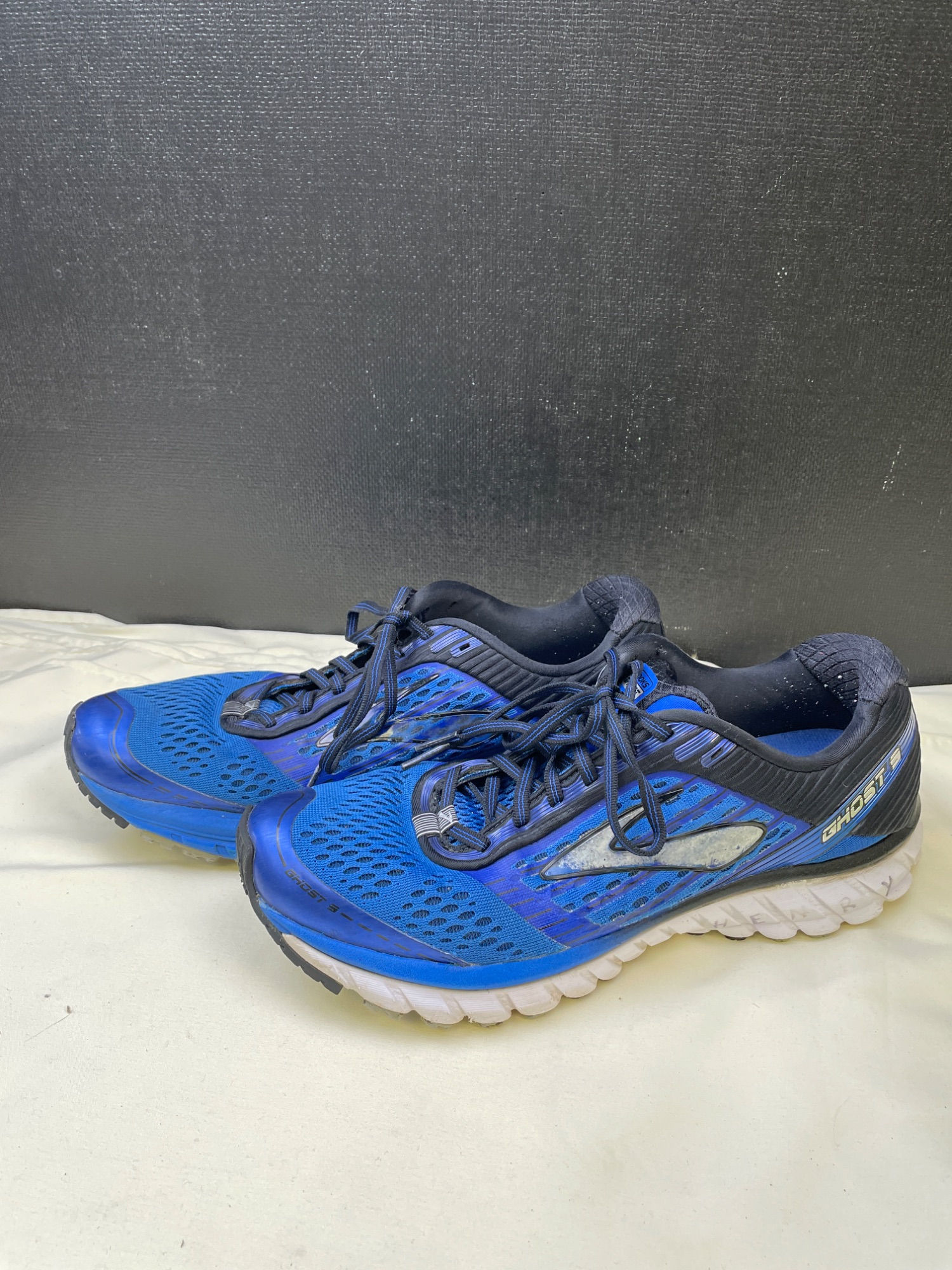 Brooks Ghost Mens Blue Sneakers Shoes Size 9.5 SKY 6452