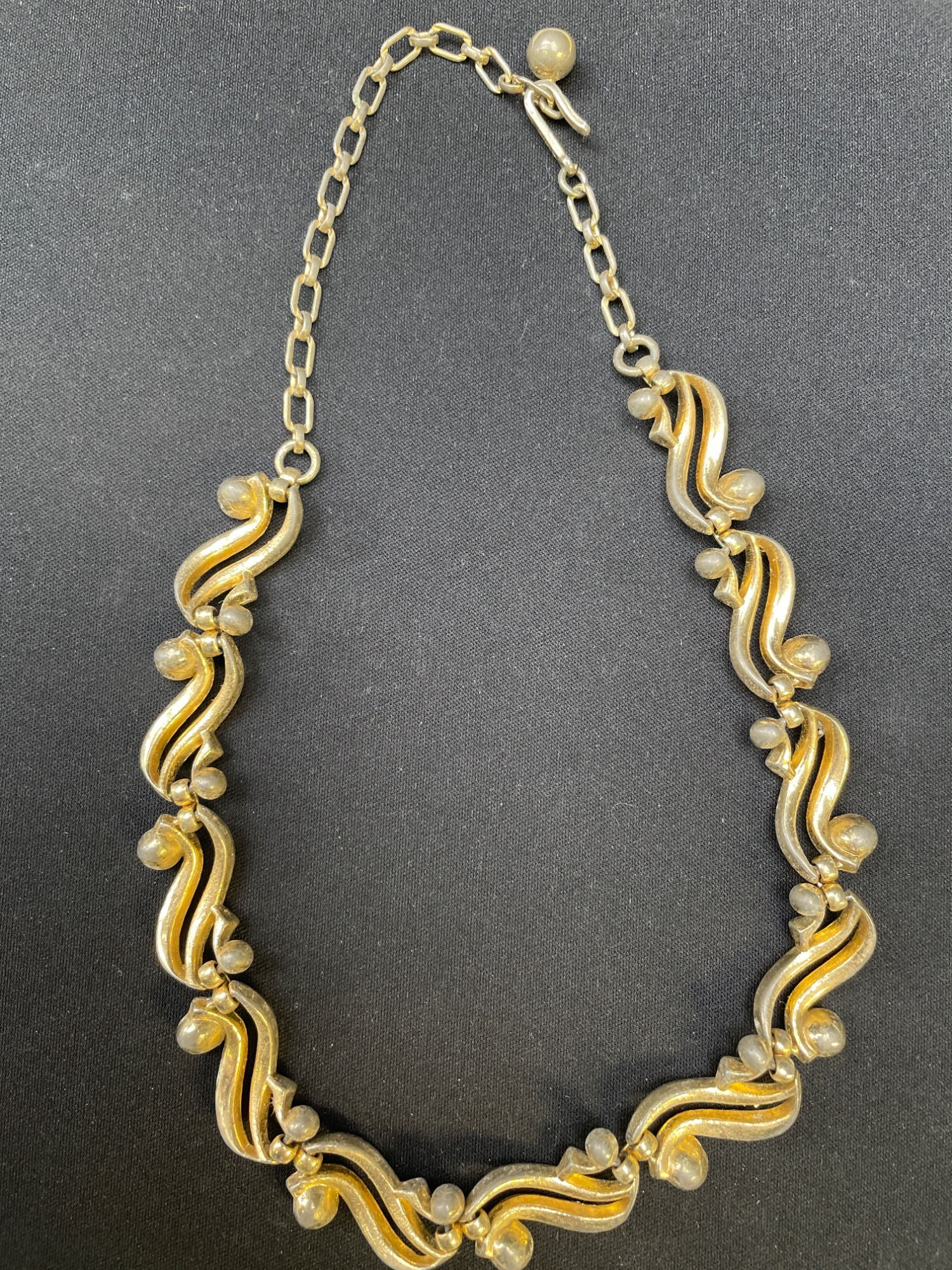 Vintage Women's Gold Tone Chain 7" SKU 6087