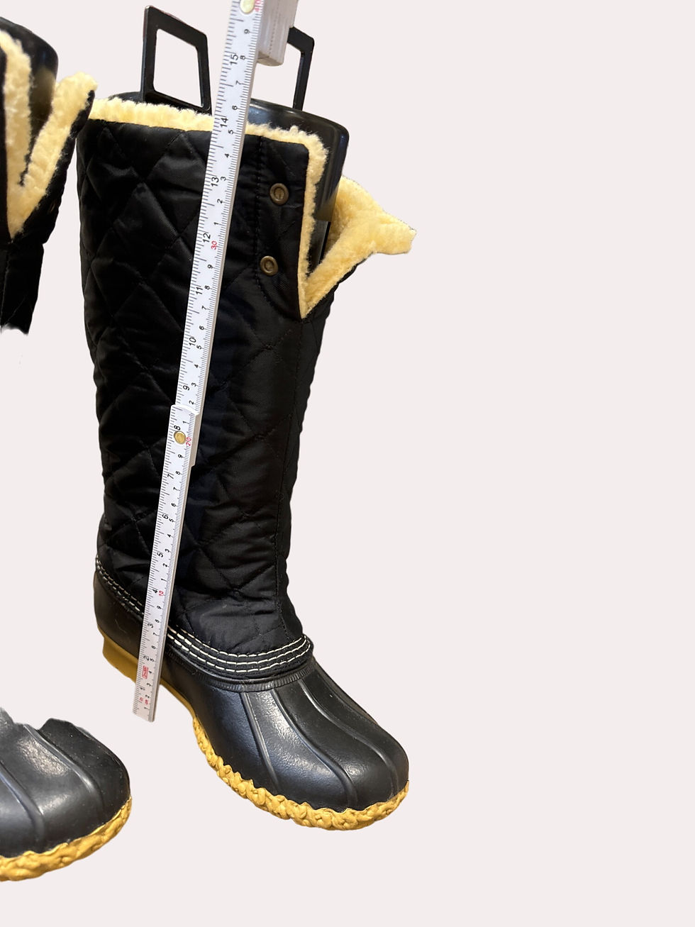 LL Bean bean boots women’s black quilted fur lined winter boots 7M SKU 6176