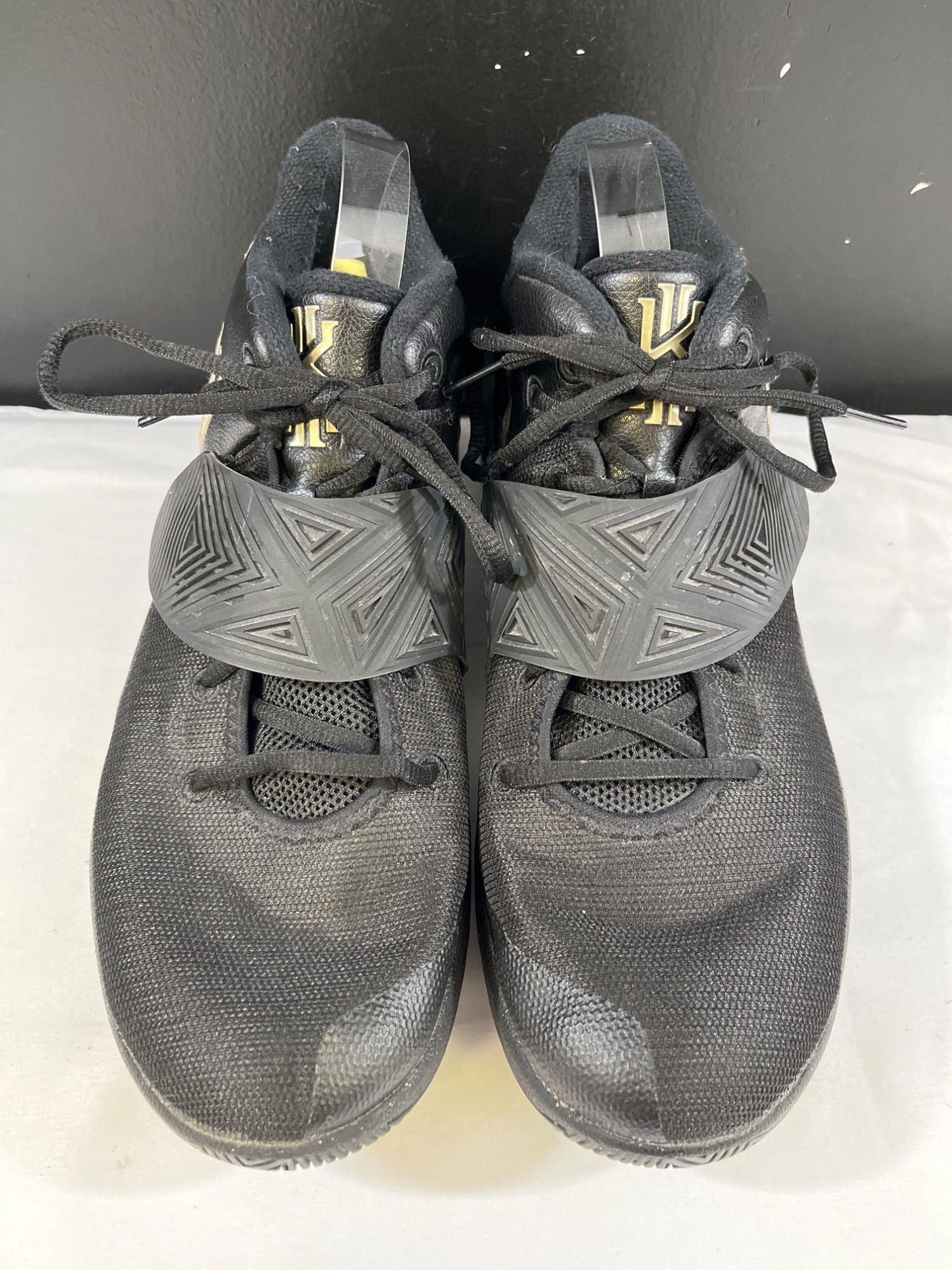 Nike Kyrie Flytrap 3 Mens Black Mid Top Sneakers Size 12 SKU 6482