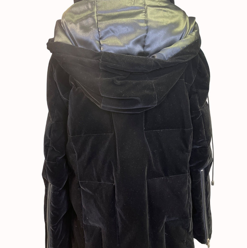 Donatella Sport Women's Black Puffer Coat/Jacket Size M SKU 5270