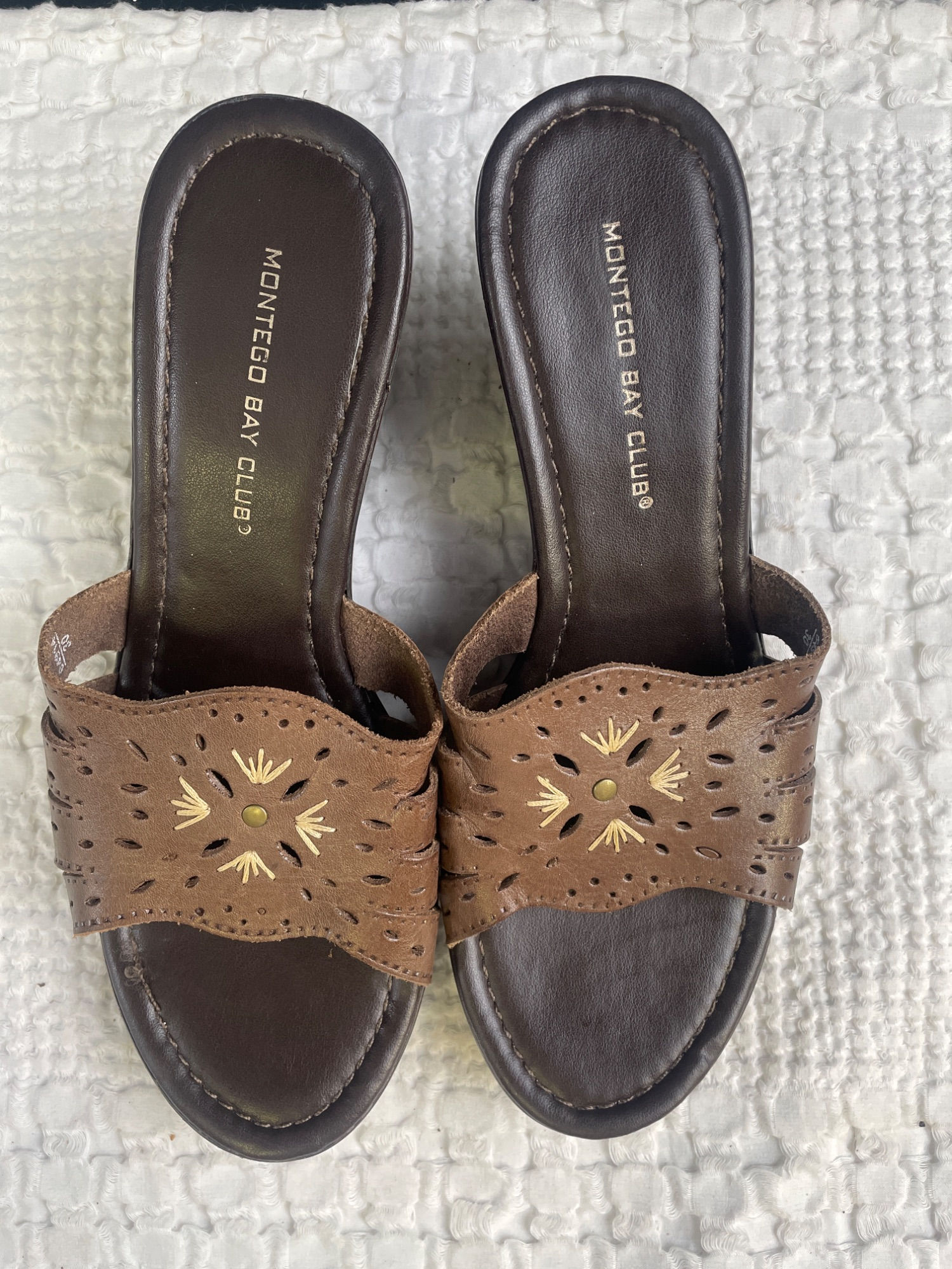 Montego Bay Club Women's Brown Shoes/ Sandals Heel 3.5" Size 8.5 SKU 3361