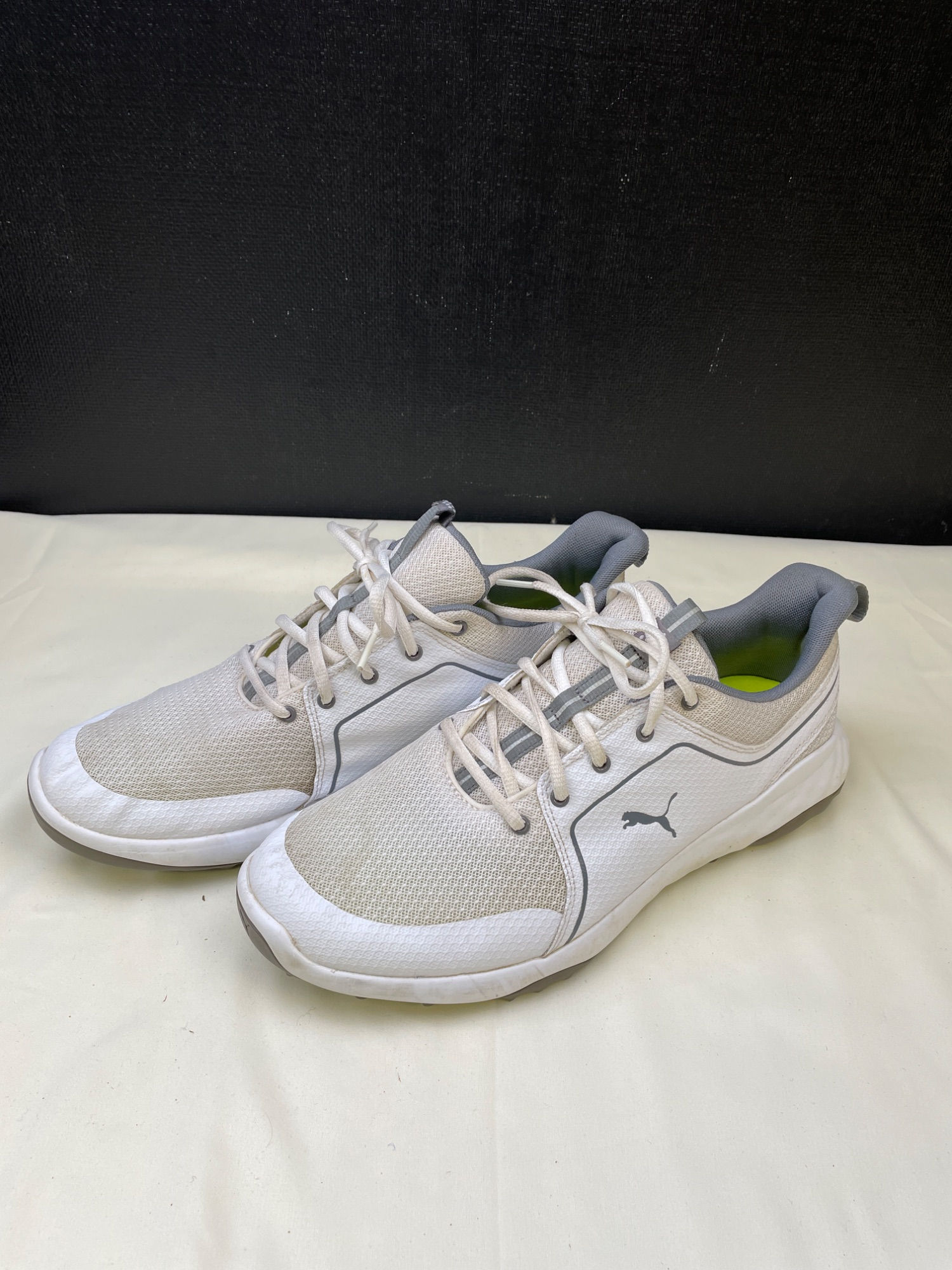 Puma Men's White/Tan Sneakers / Shoes Size 11.5 SKU 5783