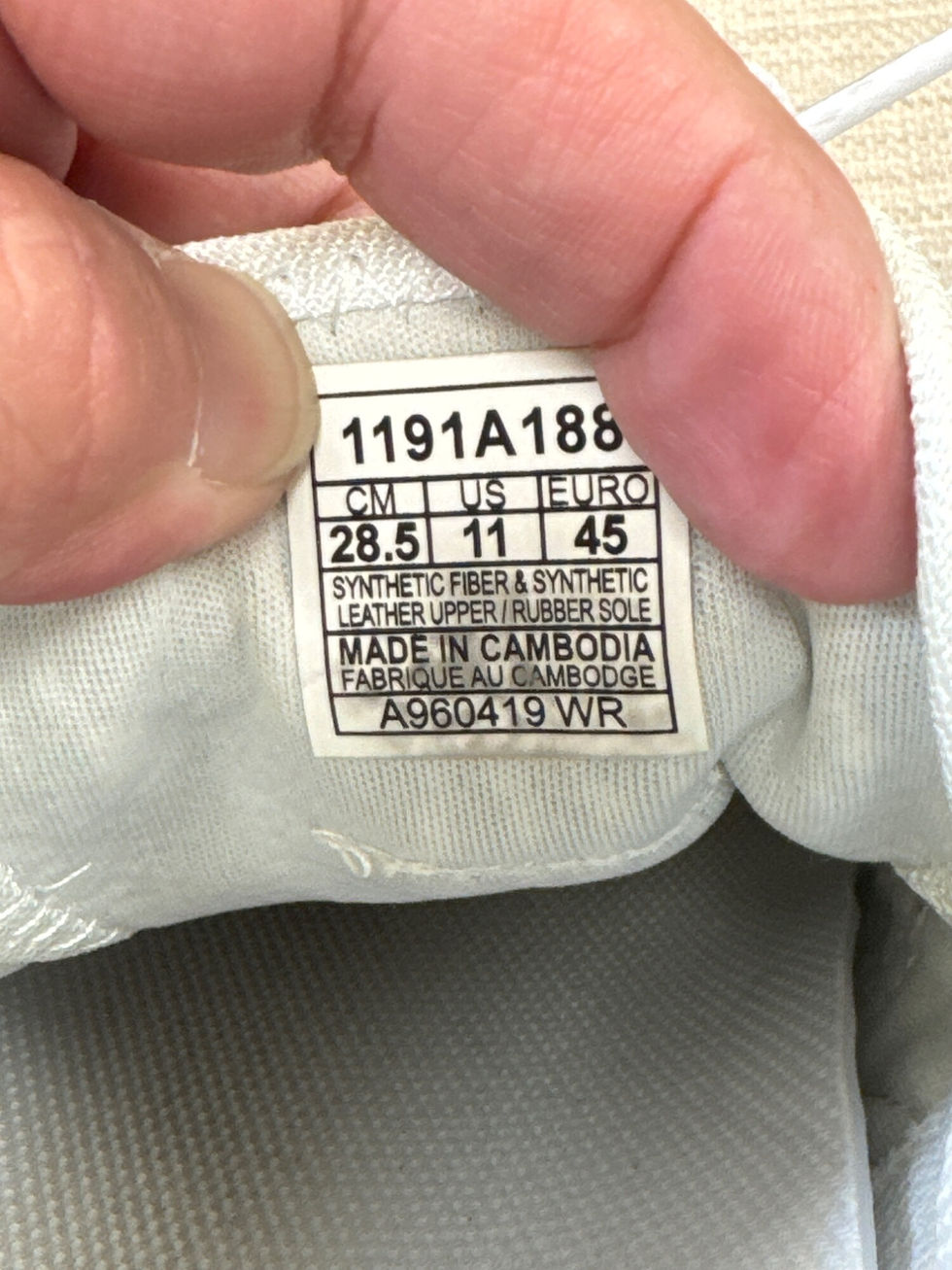 Thumbnail: Asics Gel-saga White & Gray Running Shoes Size 11 SKU 7383