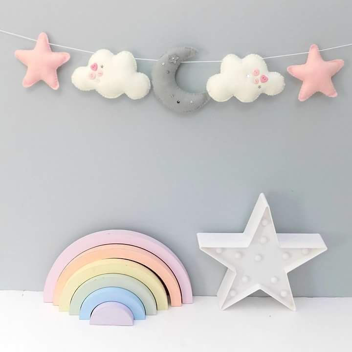 Thumbnail: Moon and stars garland