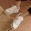 Thumbnail: Baskets blanches et kaki clair