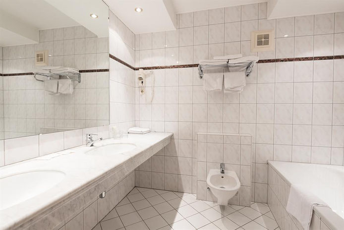 Hotel Post Badezimmer 