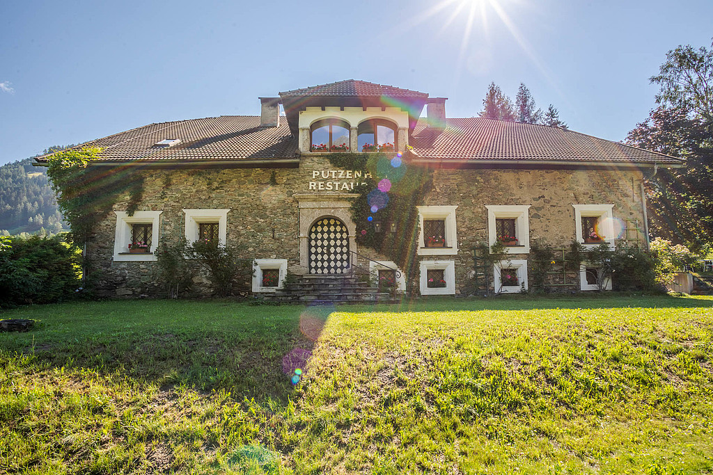 Putzenhof in Laives, Italy