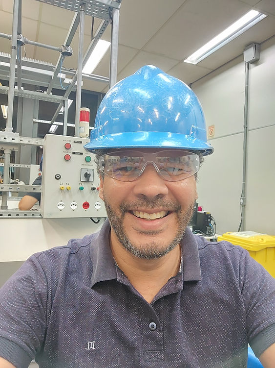Rodrigo Eletricista Instalações elétricas e manutençãojpg