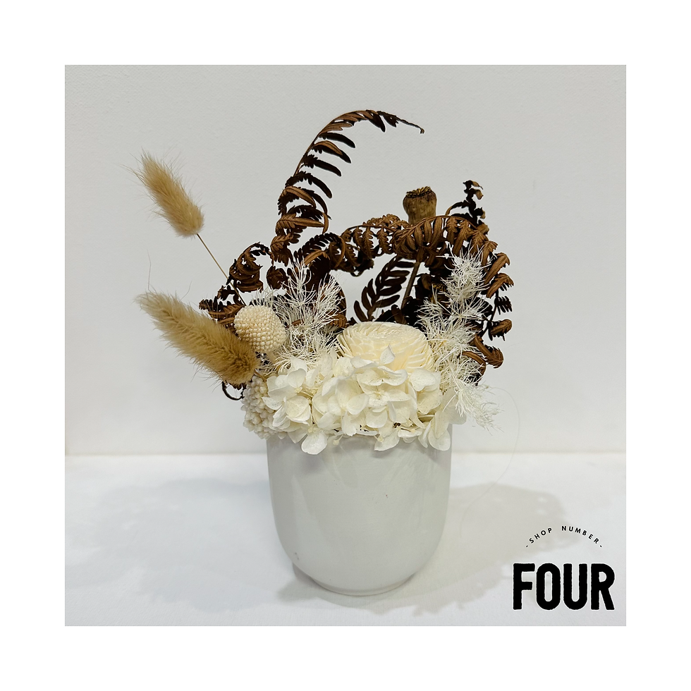 Thumbnail: Preserved flower pot arrangement