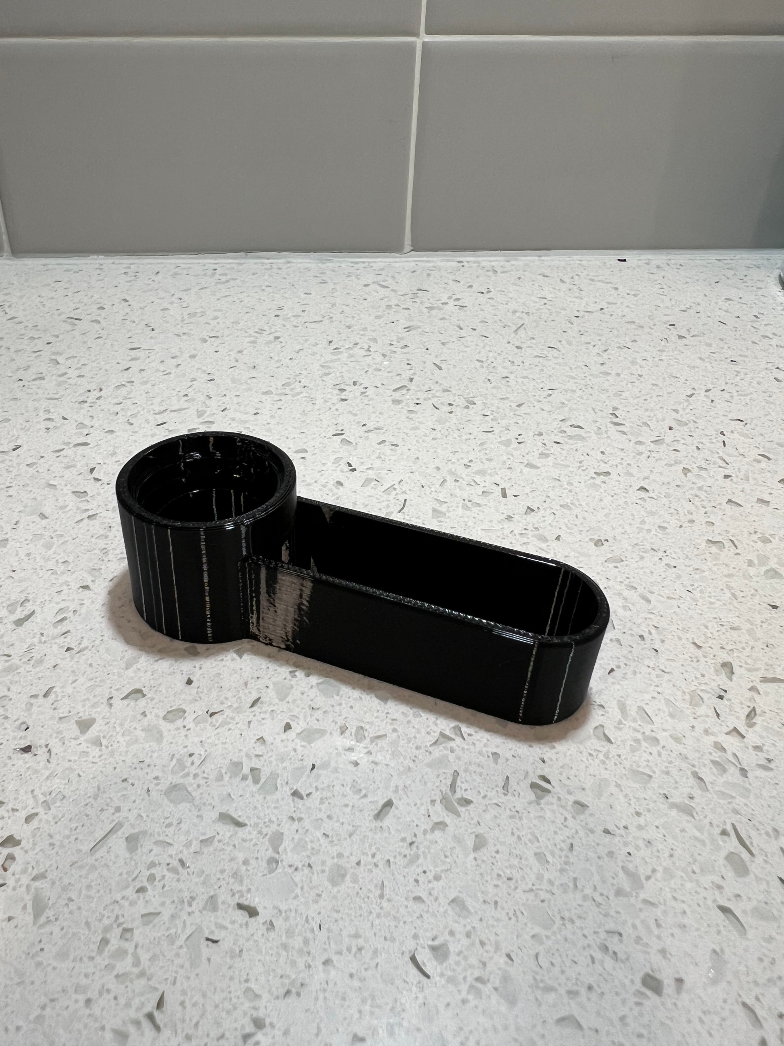 Screw on pop bottle waterer!