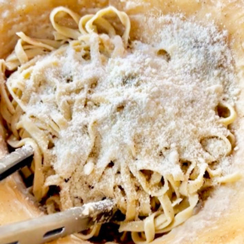 CHEESE WHEEL PASTA CATERING