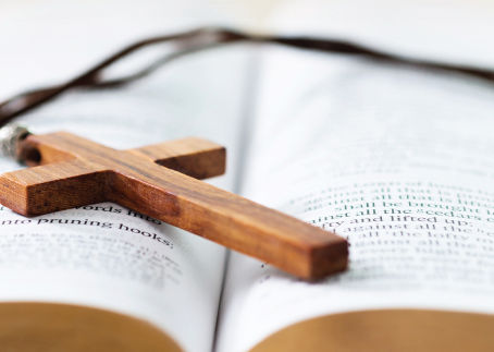 L'AEC soutient l'expression religieuse