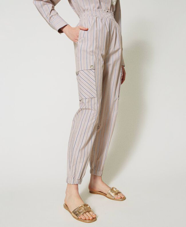 Thumbnail: TWINSET PANTALONE CARGO IN POPELINE A RIGHE Art. 231TP2156
