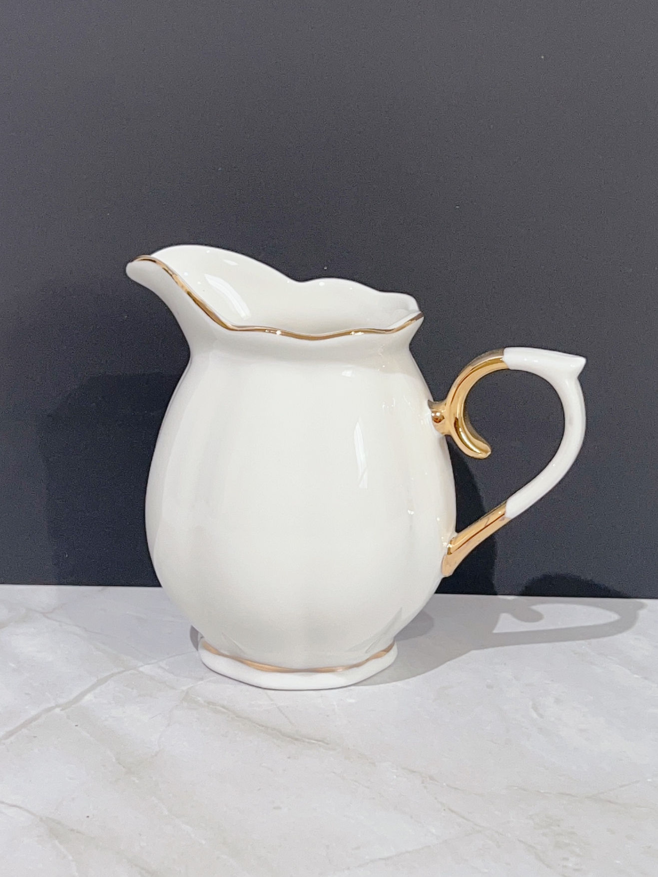 Scallop Style Creamer