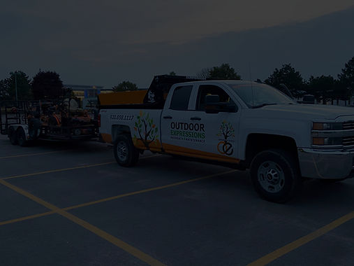 Lawn-Care-And-Landscaping-Appleton-WI-Outdoor-Expressions-Property-Maintenance-Company-Tru